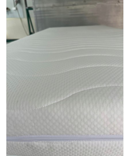 Materac piankowy NATURAL 140x200x10 – pianka T25, masujący, dwustronny, H3 średnio twardy, 7 stref